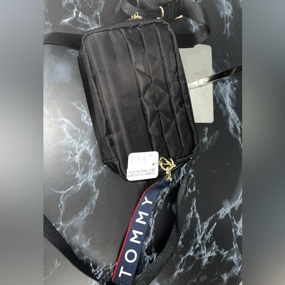 TOMMY HILFIGER Black Adjustable Strap Belt Fanny Bag Purse Black AUTHENTIC NEW - Picture 8 of 8